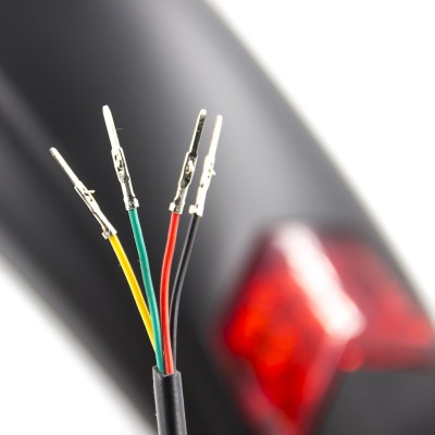 Guardabarros trasero con luz de posición y freno para patinete eléctrico (Modelo B)
