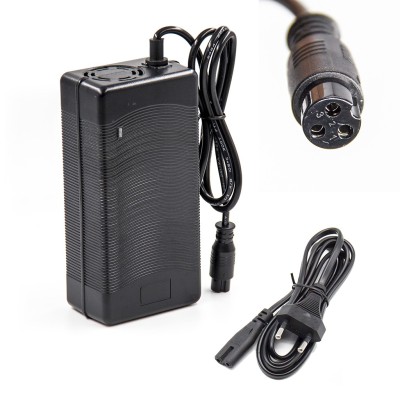 Cargador 48V con Ventilador (salida 54,6V) 3A. Conector GX16