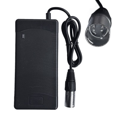 Cargador 48V con Ventilador (salida 54,6V) 3A. Conector tipo XLR Cargador 48V con Ventilador (salida 54,6V) 3A. Conector tipo XLR