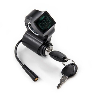 Llave de contacto con voltímetro para patinete - Conector Waterproof Llave de contacto con voltímetro para patinete - Conector Waterproof